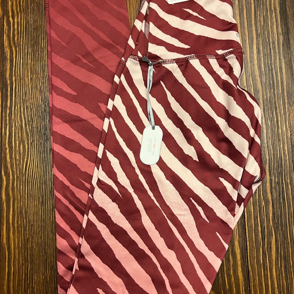 BNWT - 4 pairs of Aerie Leggings